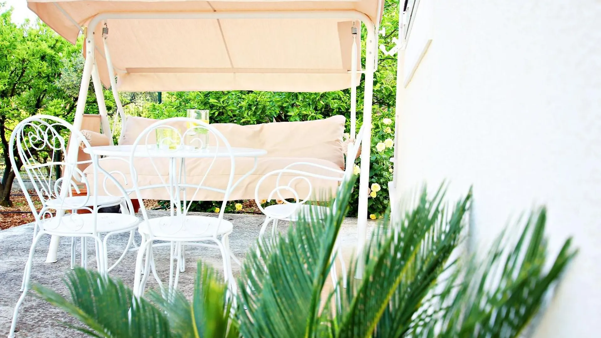 Apartments Kiwi Trogir 0*,