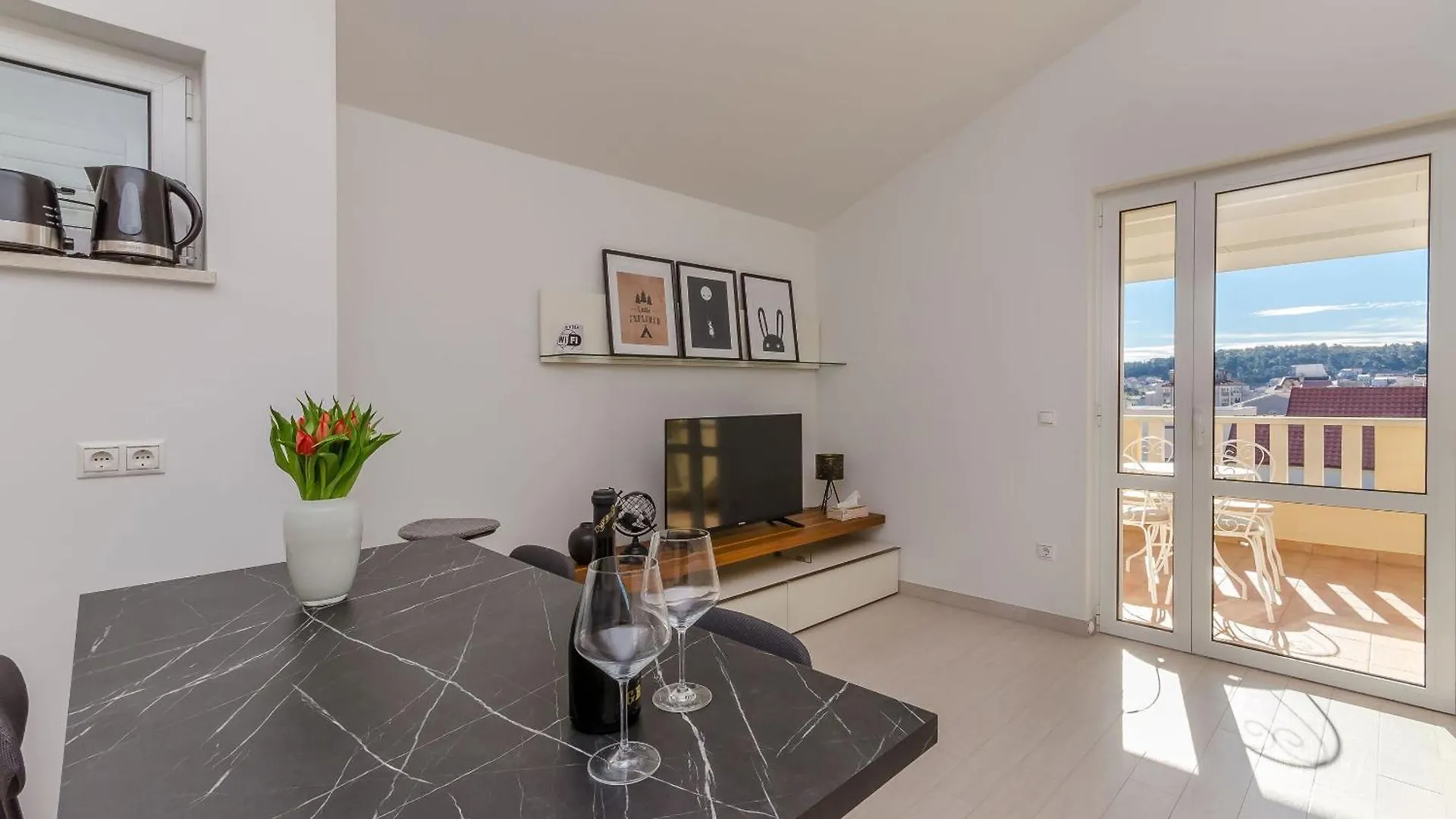 Apartments Kiwi Trogir 0*,  Horvátország